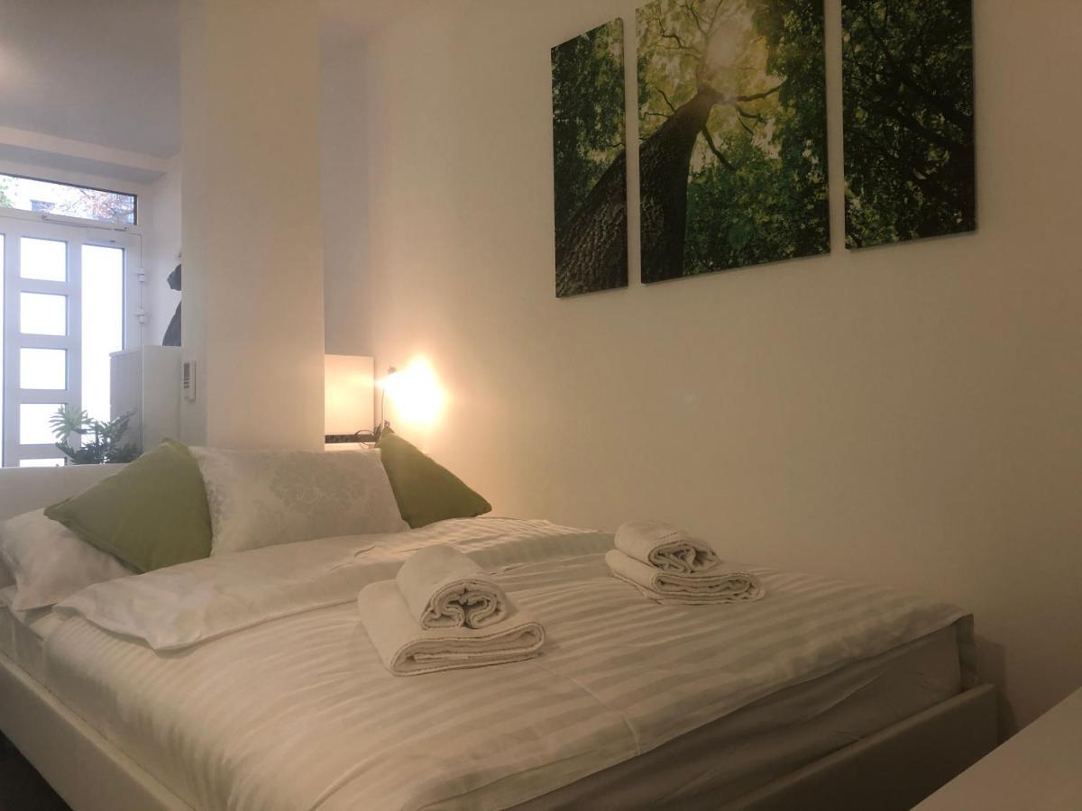 Luxury Central Studio Under The Castle Lägenhet Ljubljana Exteriör bild